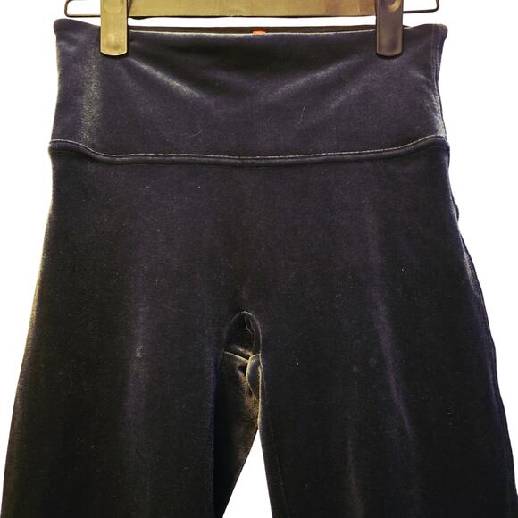 Spanx gray velvet leggings size small - Picture 2 of 4